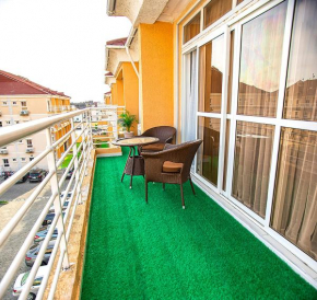 Luxury 2 bedroom apartment with an in-house cinema-The Double H- Clarita